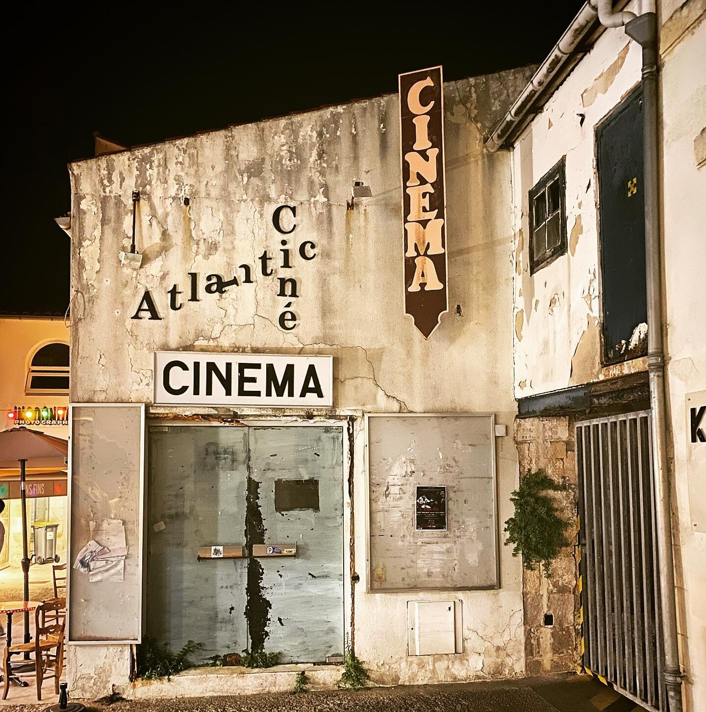 The Film Forum of &Icirc;le de R&eacute;.